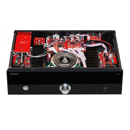 Advance Acoustic X-i75 intérieur